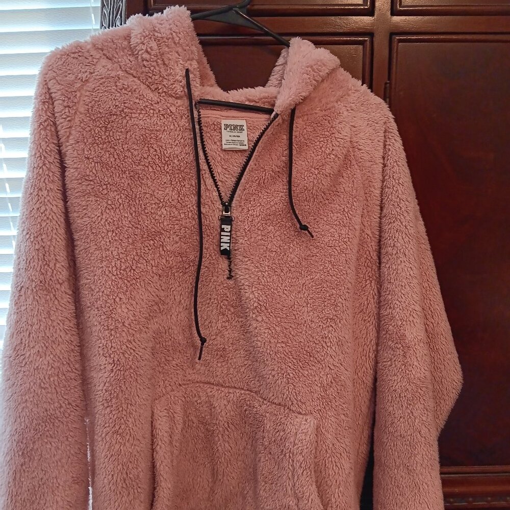 Pink sweatshirt